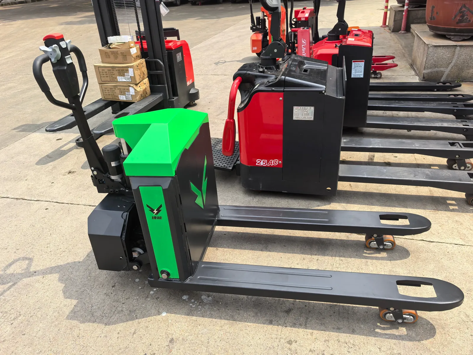 3 Ton Heavy Duty Rough Terrain Electric Pallet Jack detail 3
