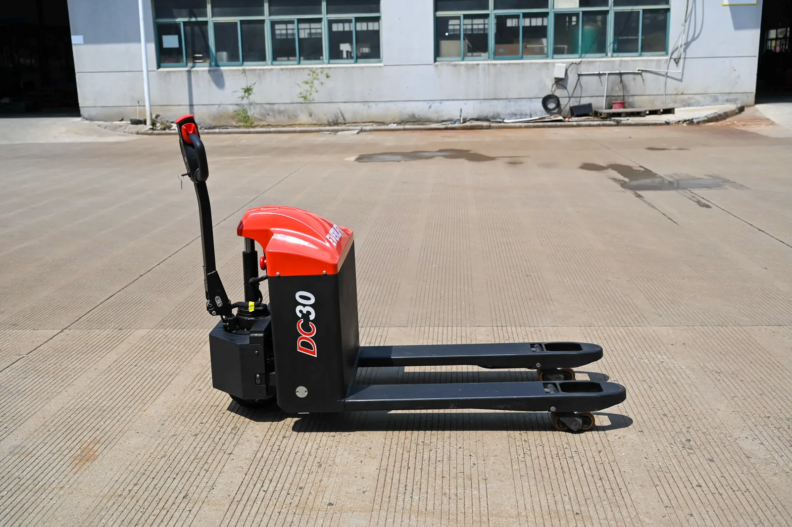 3 Ton Heavy Duty Rough Terrain Electric Pallet Jack photo 3