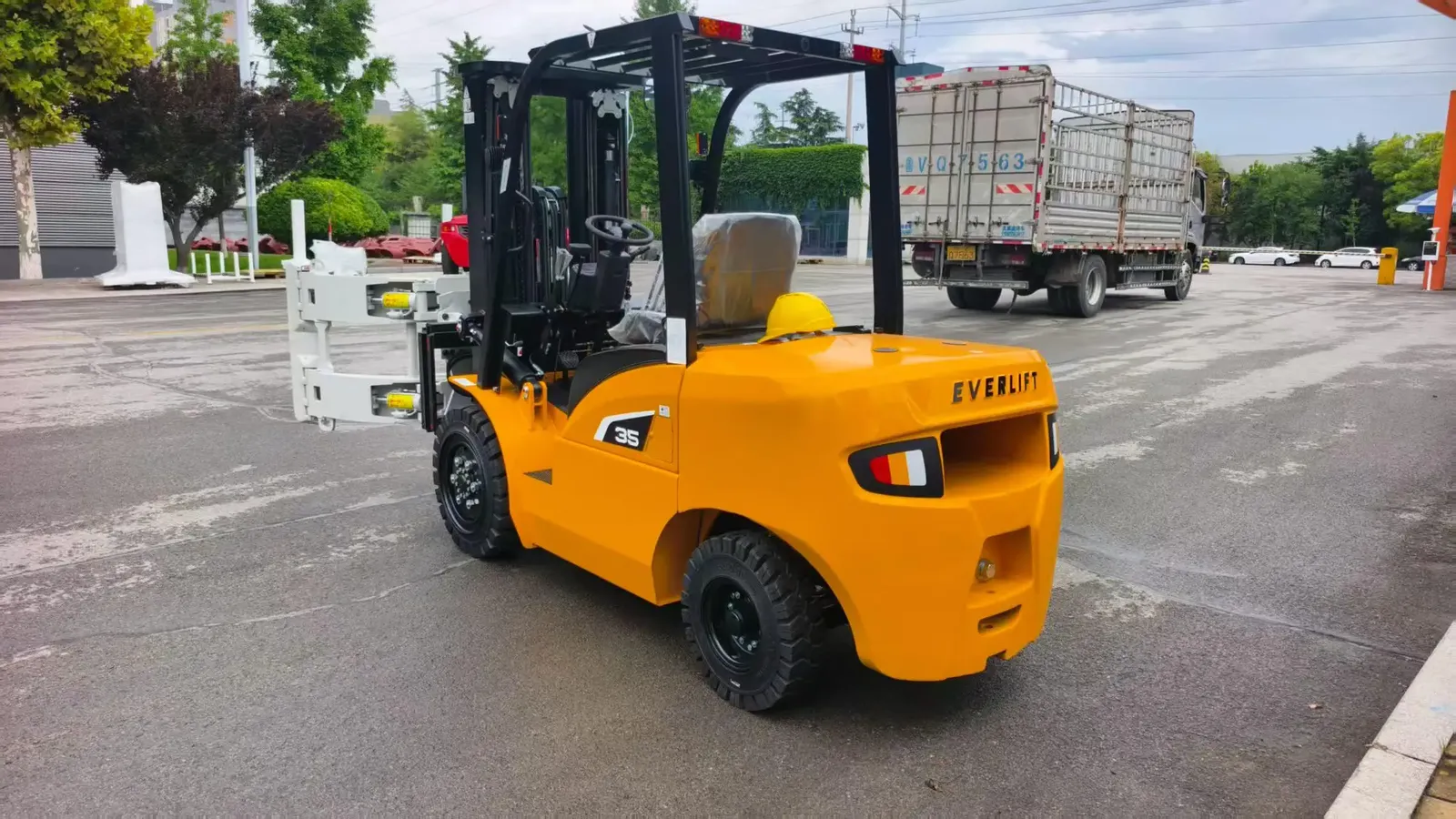 Forklift 3.5 Ton Heavy Duty Paper Roll Clamp photo 4