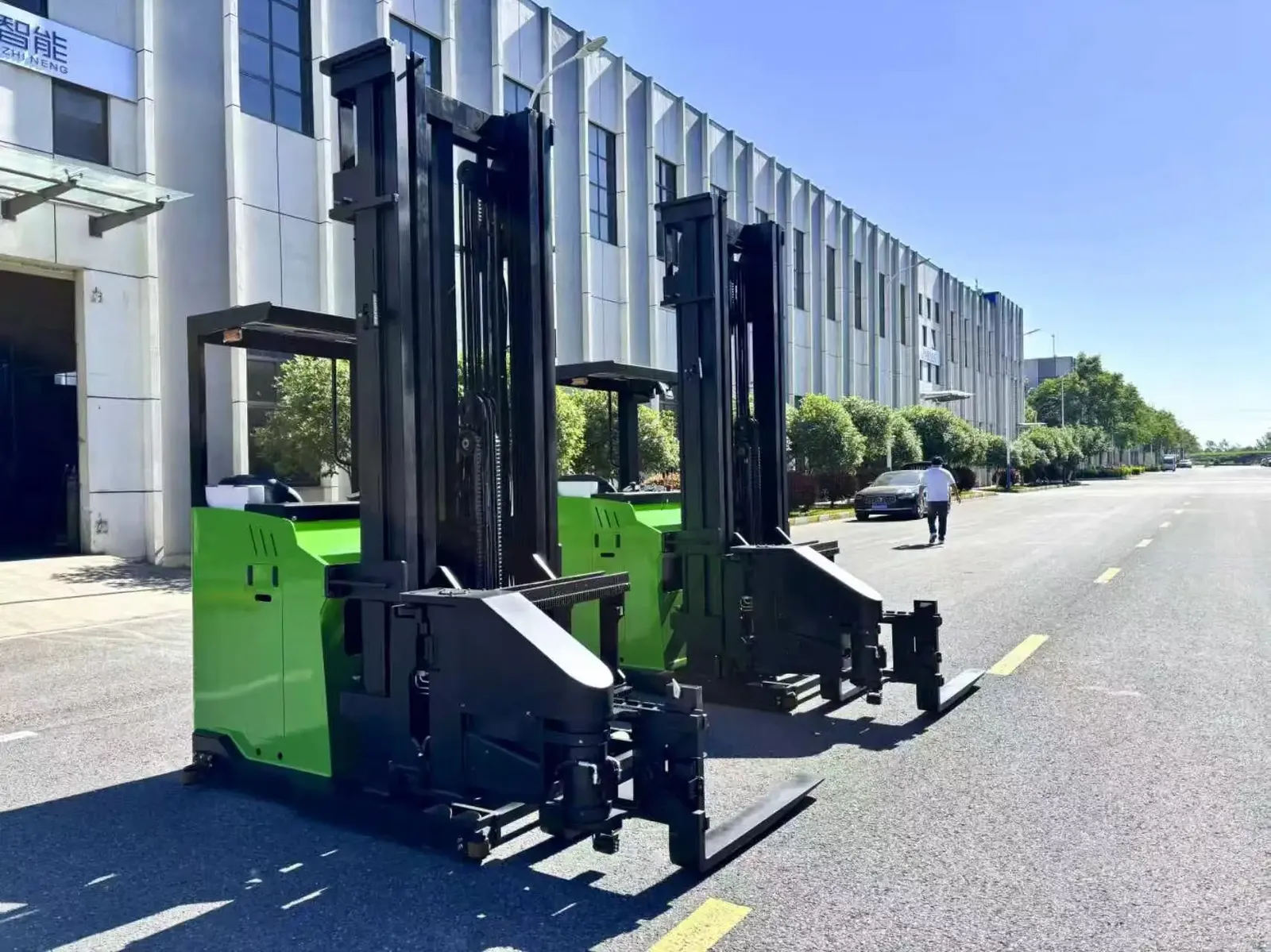 Electric VNA Forklift CE Approved Very Narrow Aisle Truck detail 6