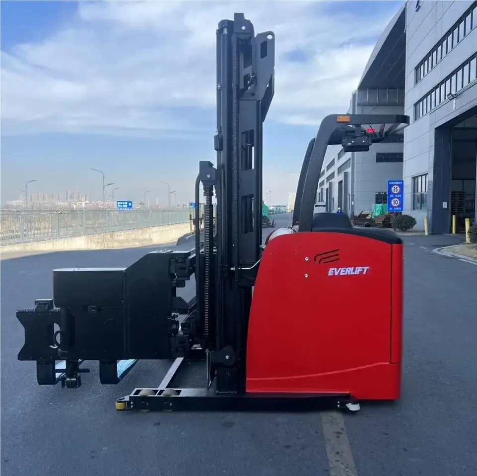 High Lift 9m 12m Trilateral Stacker Forklift 1500 kg photo 3