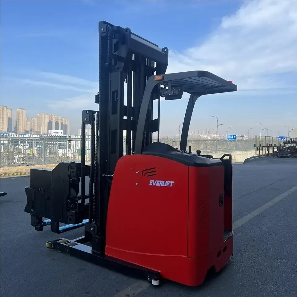 High Lift 9m 12m Trilateral Stacker Forklift 1500 kg photo 4