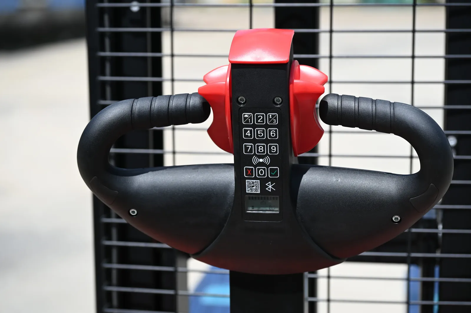 1.5Ton 1.6Ton 2.0Ton Lithium-Ion Battery Electric Pallet Stacker detail 10