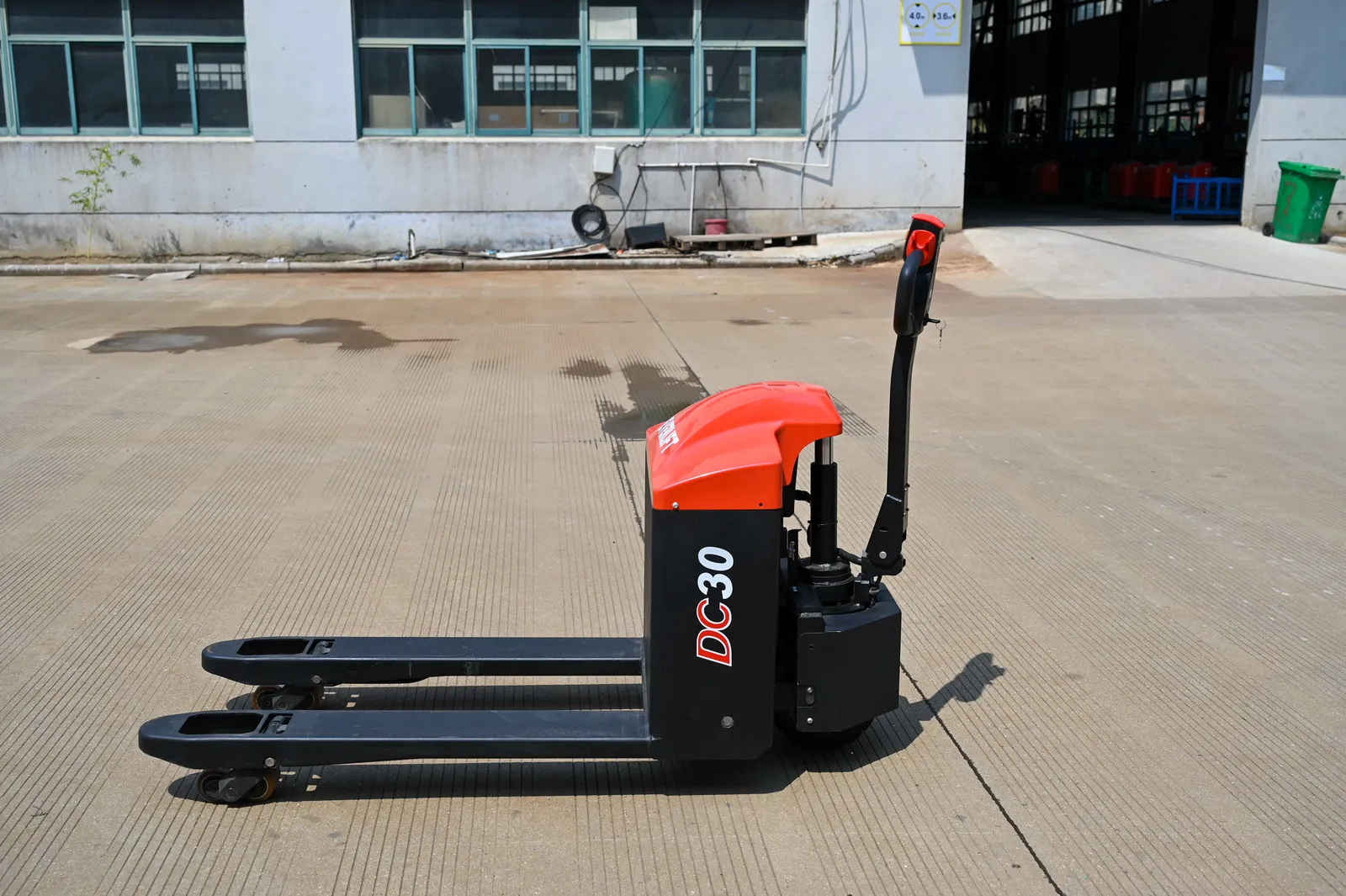 3 Ton Off-Road Electric Pallet Truck 3000 kg detail 4