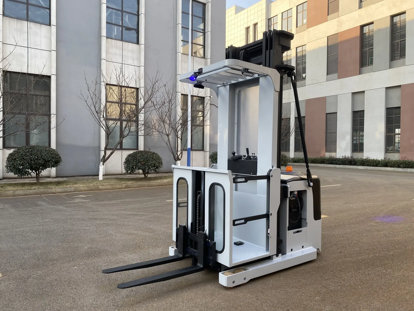Electric Order Picker CXD10-45 Stand-On Reach Truck 1000 kg (LPT-71212) photo 2