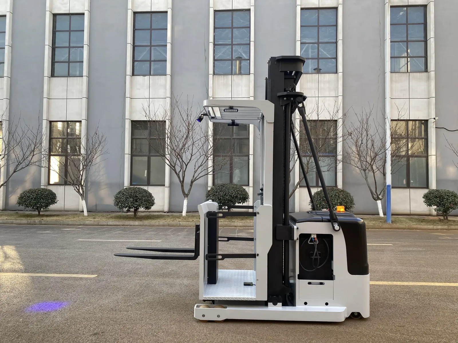 Electric Order Picker CXD10-45 Stand-On Reach Truck 1000 kg (LPT-71212) photo 3