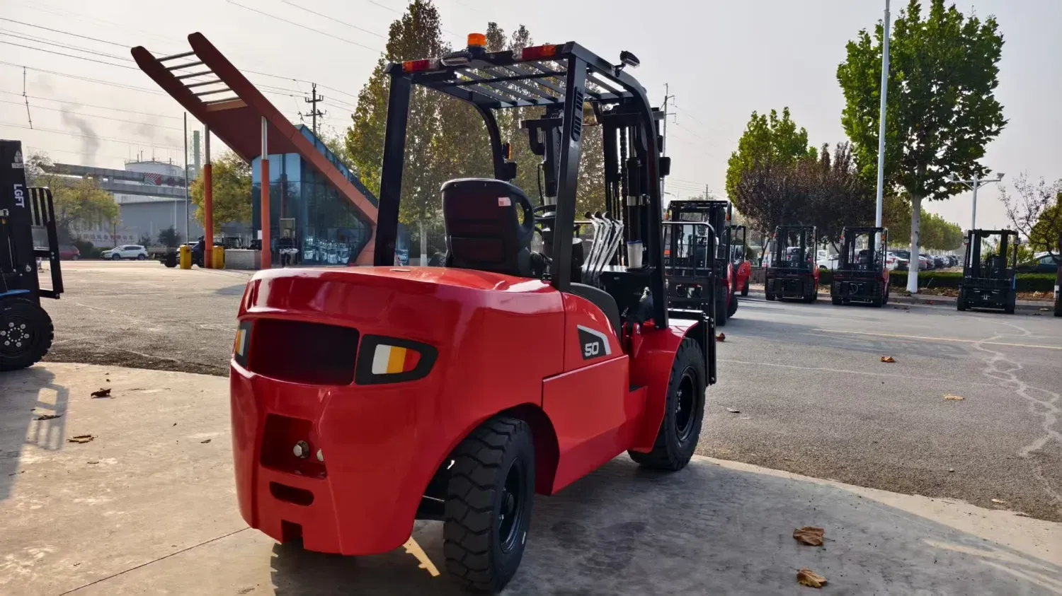 Heavy Duty Diesel Forklift Truck with Reliable detail 7