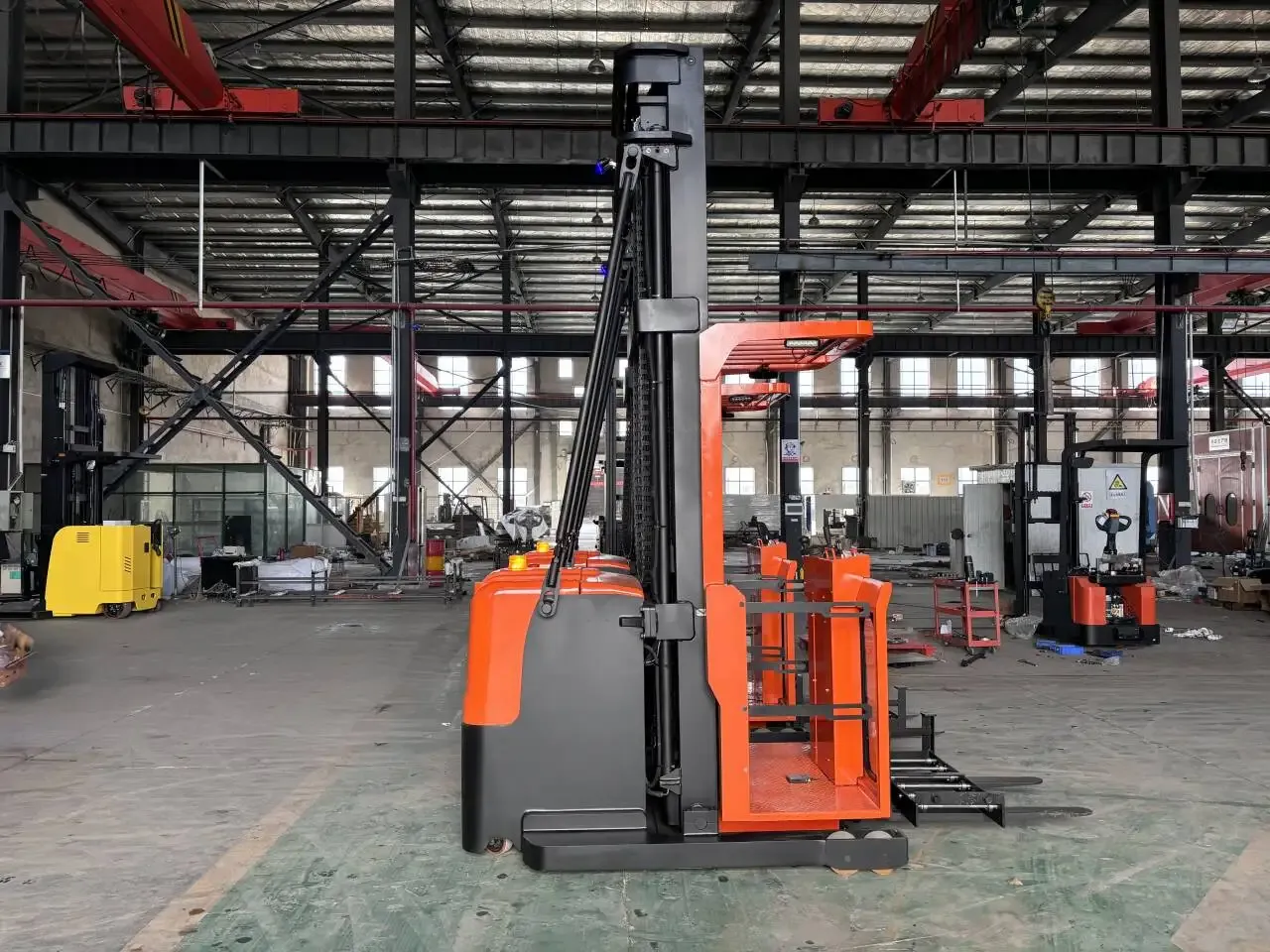 Man up Electric Order Picker 1000 to 1500 kg photo 6