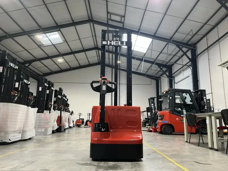 Electric Stacker 1.2T 1.5T photo 3