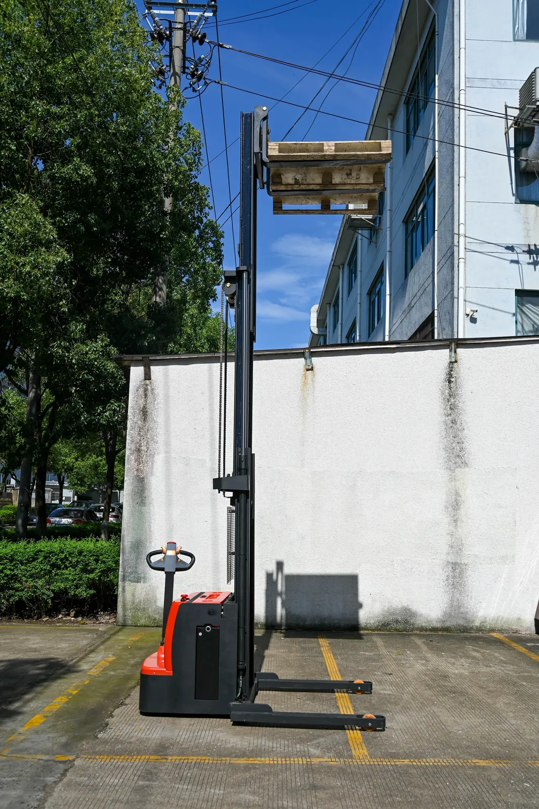Electric Pallet Stacker 24V Walkie 2Ton 1.5 Ton photo 6