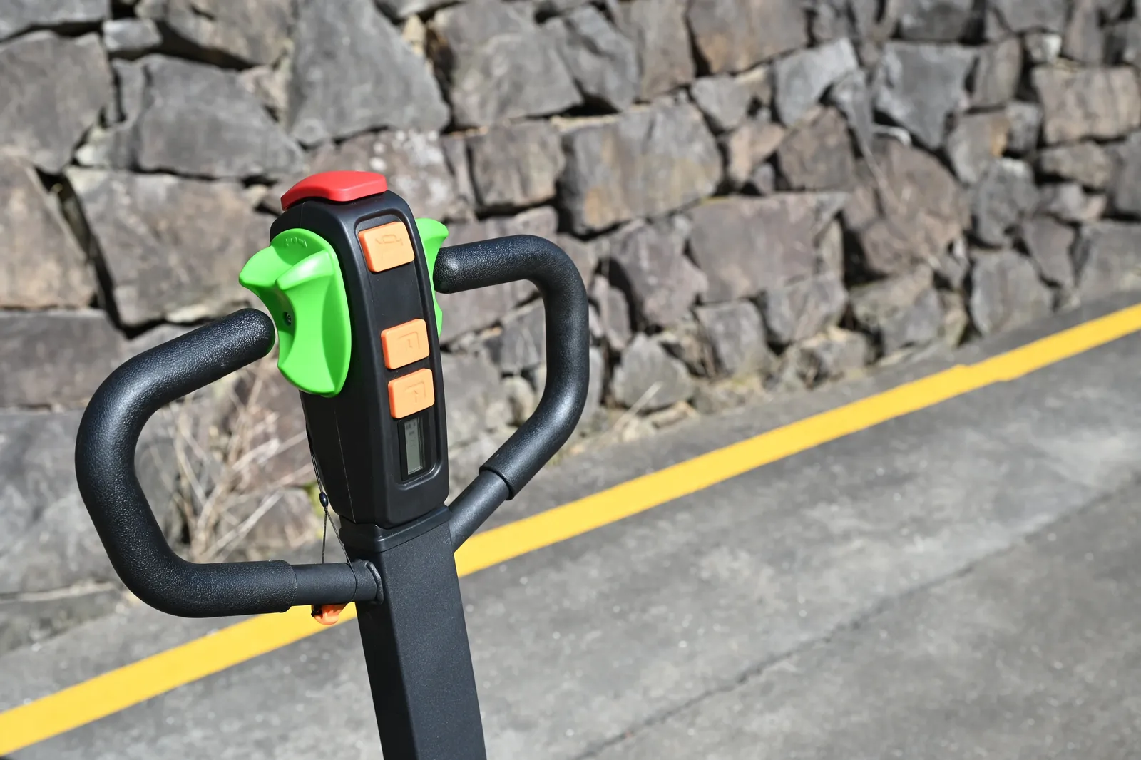 Pallet Truck Electric Powered 1500 to 2000 kg photo 6