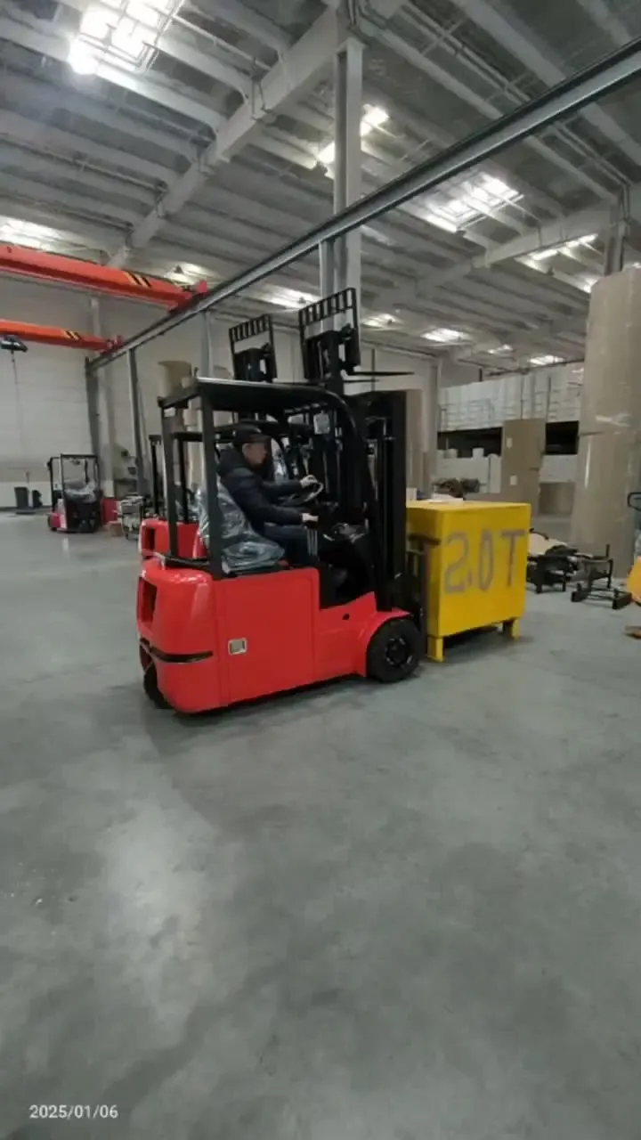 Lithium Battery 1.6T 2T Three Wheel Forklift detail 1