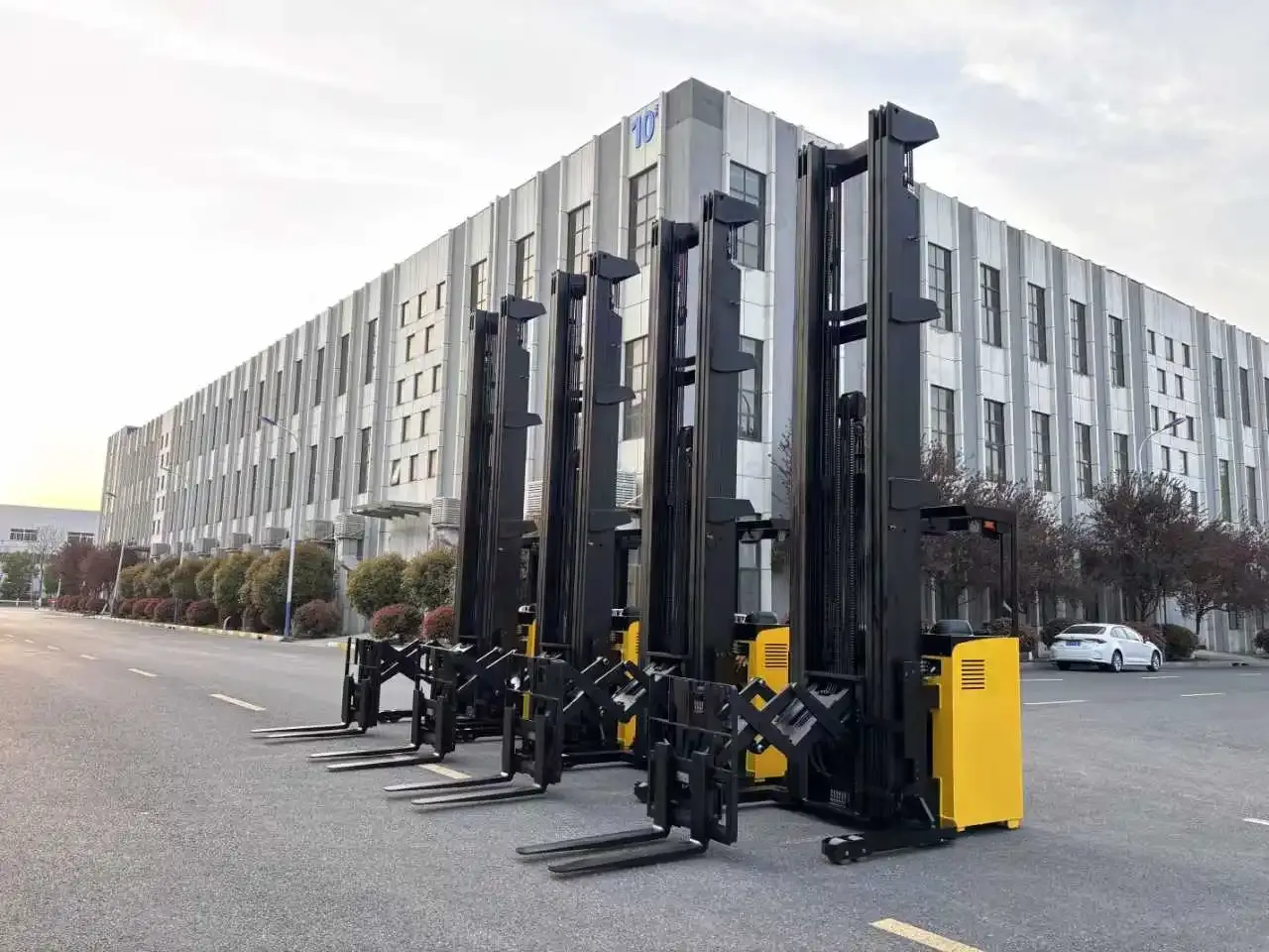 Scissor Lift Forklift 1.5 Tons (LPT-99116) photo 3