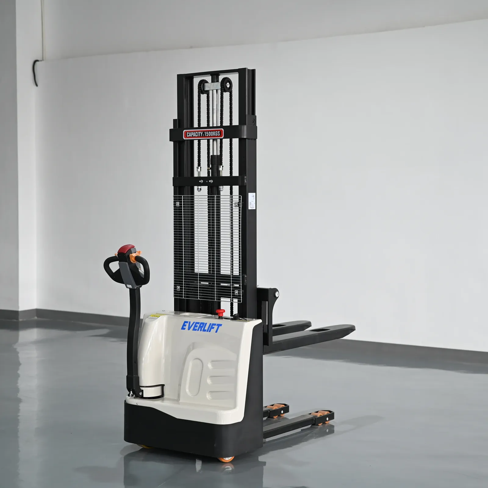 Lithium Battery Full electric stacker 1.2T 1.5T photo 1
