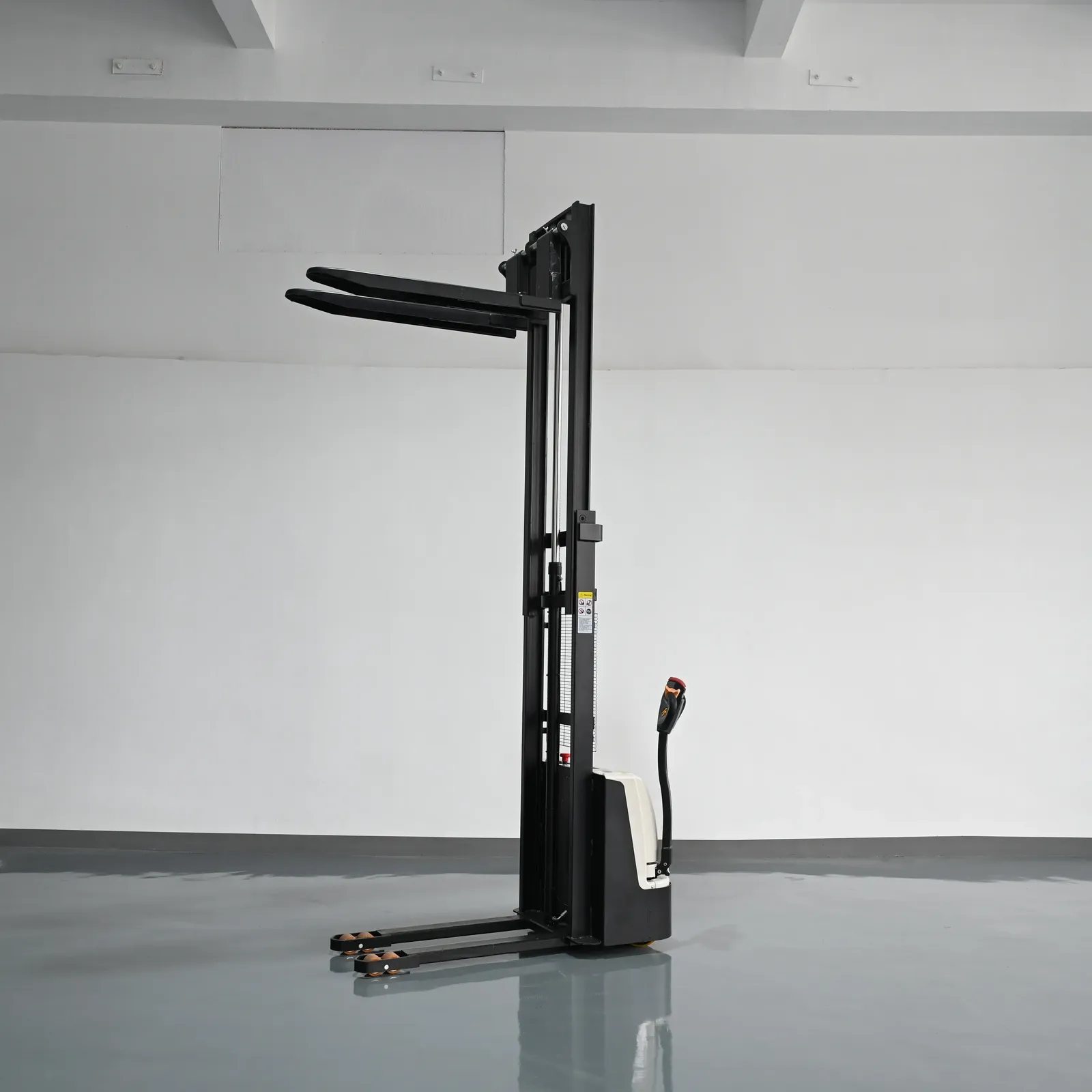 Lithium Battery Full electric stacker 1.2T 1.5T photo 5
