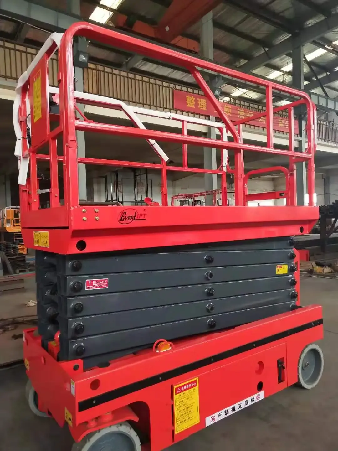 300 to 500 kg Fully Electric 6M-14M Scissor Lift Work photo 2