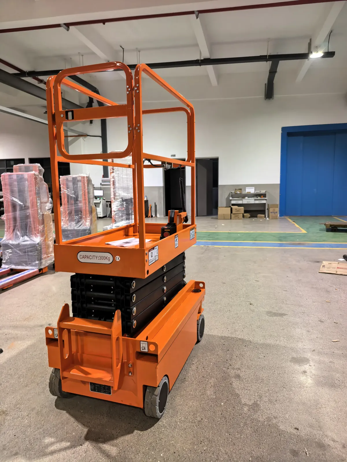 Scissor Lift Aerial Work Lift for Indoor and Outdoor photo 4