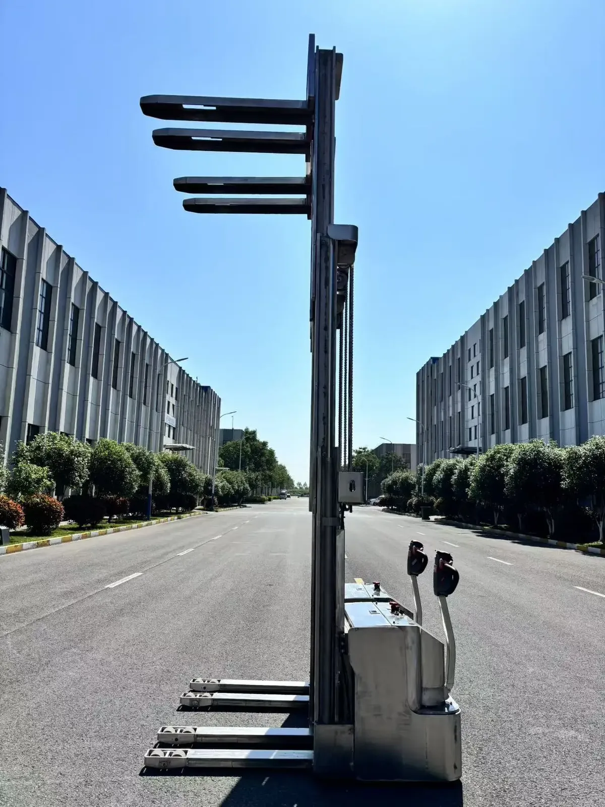 SUS304 Stainless Steel Electric Stacker 1000 to 1500 kg 2000 kg photo 6