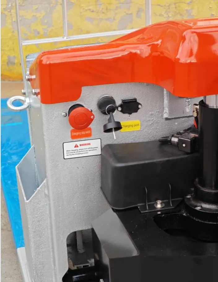 Heavy Duty 3000 kg All Terrain Pallet Truck Cold Storage photo 3