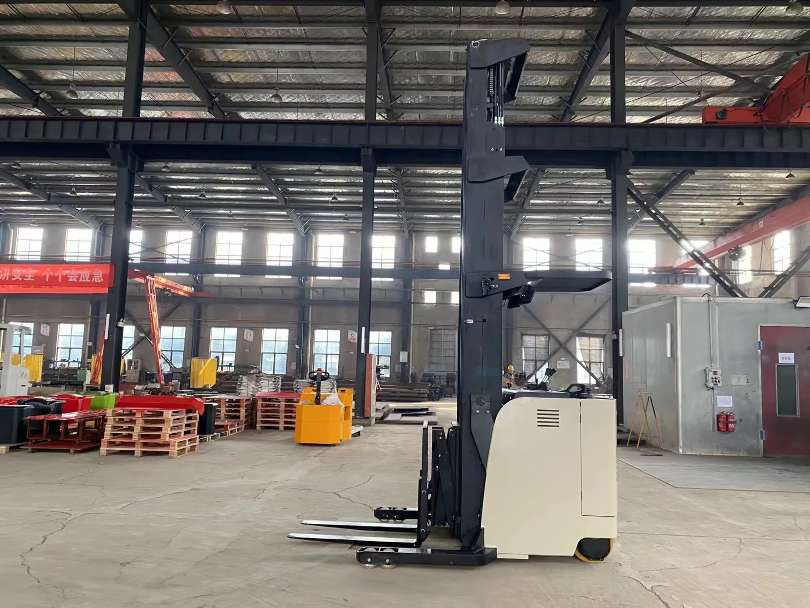 Scissor Lift Forklift 1.5 Tons photo 5