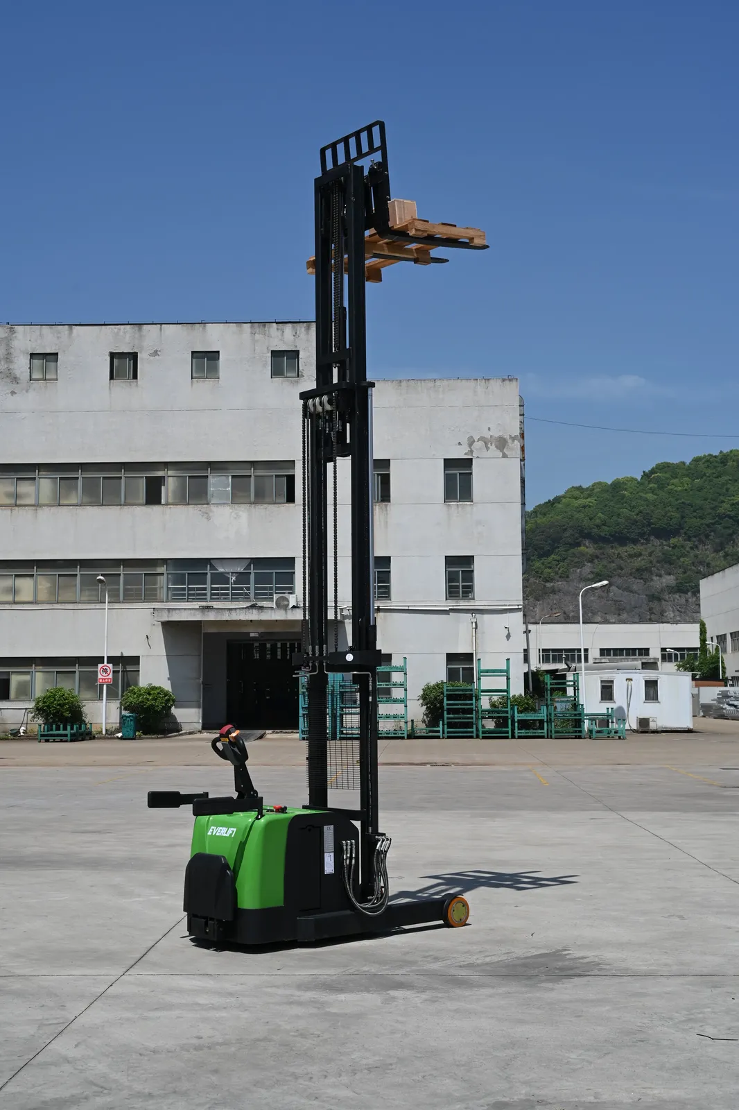 New ELES-15/20RE 1500 to 2000 kg detail 2