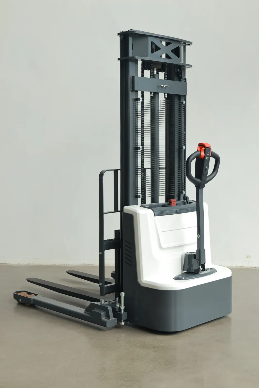 Full Electric Stacker 1.2T 1.5T photo 5