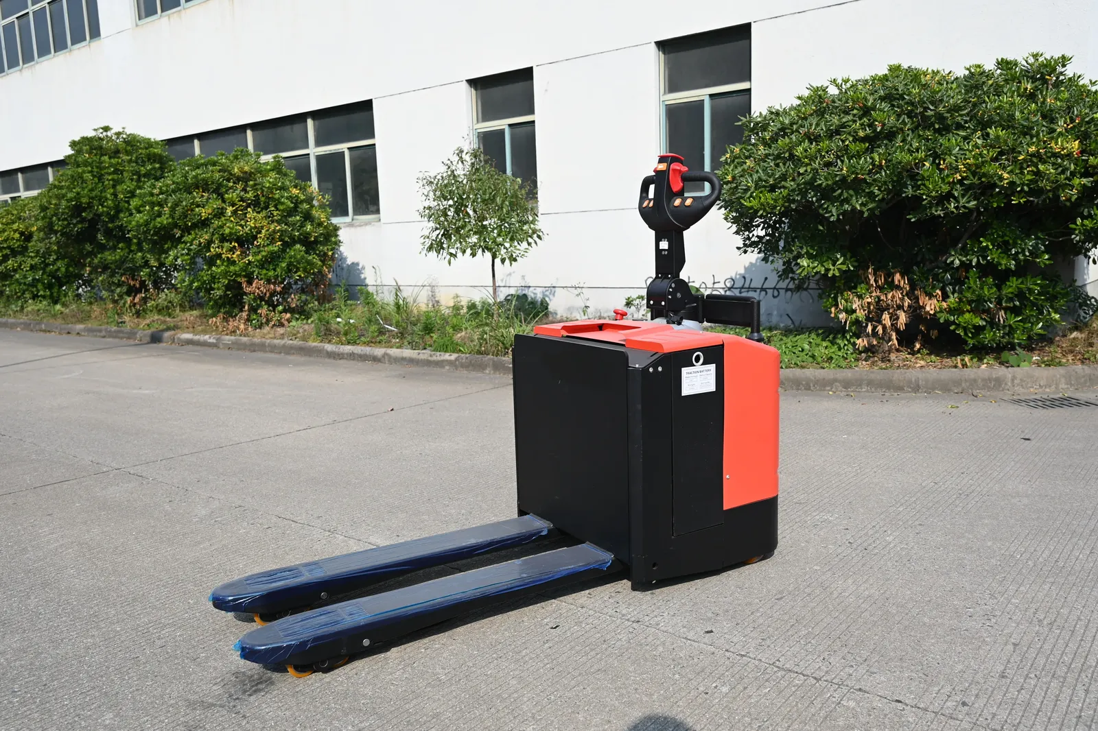 CBD-20 25 30 460 Electric Pallet Truck Standing Electric photo 3